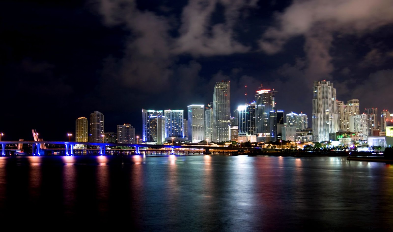 Skyline Miami City At Night Hd Wallpaper High Definitions Wallpapers